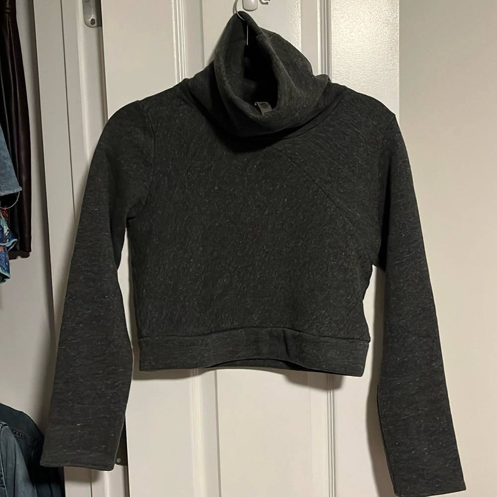 Alo Yoga Turtleneck Sweater size S